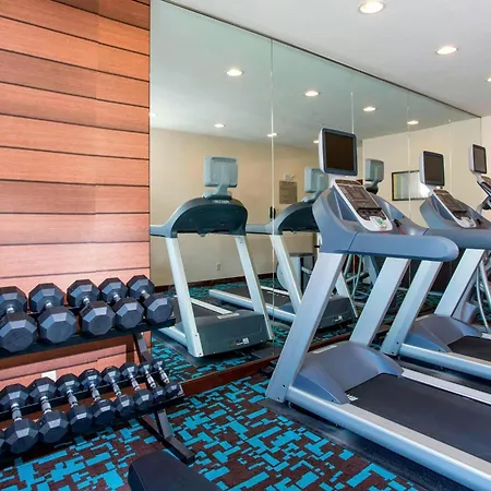 Fairfield Inn & Suites Peru