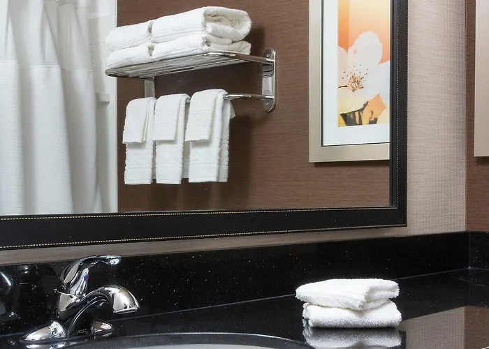 Hotel Fairfield & 3*