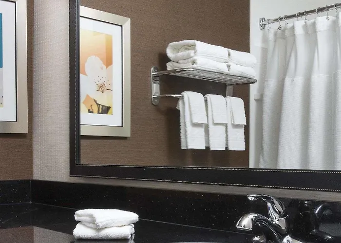 Hotel Fairfield & 3*